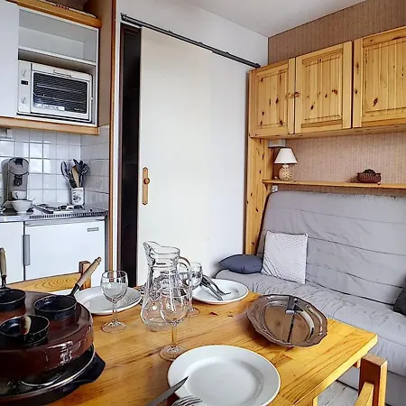Fonctionnel Proche Des Pistes Avec Balcon - Fr-1-344-535